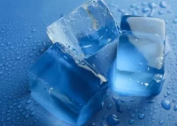 Wellhealthorganic.com: Amazing Beauty Tips Of Ice Cube Will Make You Beautiful And Young